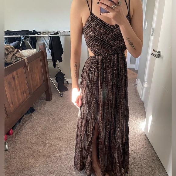 Cut out Maxi dress - Picture 4 of 5